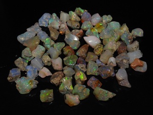 Ethiopia Opal Khoáng đá quý đa hào nhoáng lửa đánh bóng tự nhiên thô sụt giảm <span class=keywords><strong>Nugget</strong></span> 12-8mm dài apprx 100 Carat - Product Image 5