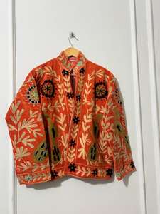 Chaqueta Bomber de Terciopelo Rosa con Bordado Suzani, Estilo Hippie Vintage, Cálida para Invierno, con Estampado Floral, Reversible y Transpirable - Product Image 4