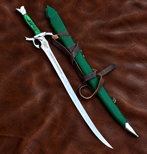 Lanza de Acero Inoxidable de Fantasía con Punta de Espada, Mango Verde con Diseño Grabado para Juego de Rol y Exhibición - Product Image 3