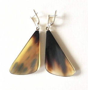 Prix d'usine, boucles d'oreilles artisanales modernes en corne de buffle de forme naturelle, écologiques, de haute qualité, bijoux de mode pour femmes en provenance d'Inde - Product Image 5