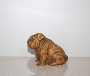 Ensemble de figurines de bouledogues en résine en gros |   Statue réaliste de bouledogue français et de pug pour la décoration du tableau de bord de la voiture et du bureau |   Animal de collection - Product Image 3