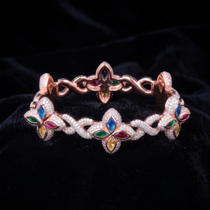 Pulsera de Cadena Hiphop con Mariposa Chapada en Oro Rosa y Dije de Moissanita de Corte Marquesa Colorida, Regalo de Joyería - Product Image 1