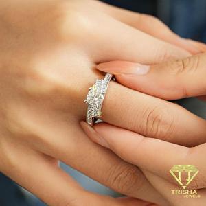 Anillo de compromiso de moissanita de corte redondo, anillo de boda solitario de plata de ley, joyería clásica elegante, regalo para mujer - Product Image 4