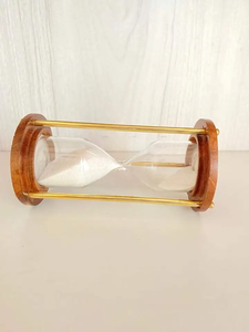 Sablier en bois et laiton avec sable blanc, décoration nautique antique, minuteur pour le thé, l'exercice et l'aménagement intérieur - Product Image 2