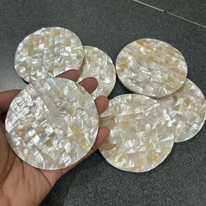 Posavasos de Nácar Natural, Superficie de Concha Pulida, Diseño Artístico, Resistentes al Calor, Ecológicos, Hechos a Mano, Tamaño Personalizable para - Product Image 1