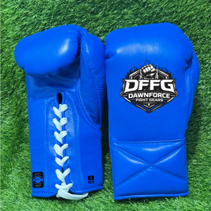 ถุงมือชกมวย Dawnforce Fight Gears รุ่น Professional Horse Hair Moisture Wicking แบบผูกเชือก สำหรับผู้ใหญ่ ขนาด 8 ออนซ์ ปิดนิ้วเต็มรูปแบบ เหมาะสำหรับการฝึกซ้อม - Product Image 1