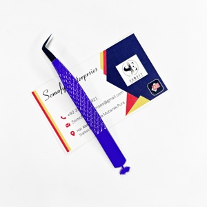 Pinzas para pestañas con diseño de labios de 90 grados de acero inoxidable profesional, punta suave, logotipo personalizado, belleza duradera y sostenible - Product Image 3