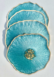 Juego de posavasos de resina - Posavasos de resina turquesa con geoda de ágata y detalles dorados, ideales como regalos de inauguración de casa, para profesores, novias, agentes inmobiliarios. - Product Image 6