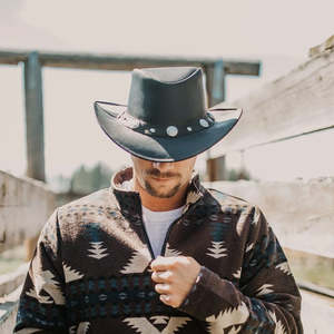 Chapeaux de cowboy en cuir professionnels - Logo et couleur personnalisés, respirants, chapeau de cowboy tendance sur mesure - Product Image 4