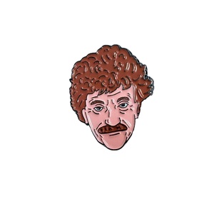 งานฝีมือโลหะเคลือบอ่อนแบบกำหนดเอง พร้อมเข็มกลัดเคลือบสีดำ นิกเกิล ทอง เงิน ทองแดง และกลิตเตอร์ - Product Image 2