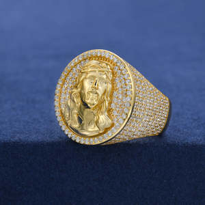 Anillo Clásico de Moissanita con Corte Esmeralda para Mujer, con Incrustaciones de Baguette, en Plata Maciza Chapada en Oro Blanco, Sin Níquel, Estilo Hip Hop Audaz - Product Image 1