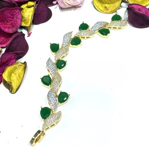 Gold Plated Marquise <b>Crystal</b> Leaf <b>Bracelet</b> Women's Party Jewelry Classic Chain Link Design Pave Setting Alloy <b>Bracelet</b> - Product Image 2