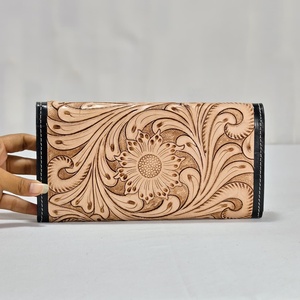 Cartera de Mano de Cuero Genuino para Mujer, con Diseño Floral, Cierre a Presión Antirrobo, Tamaño Personalizado y Diseño Multifuncional - Product Image 2