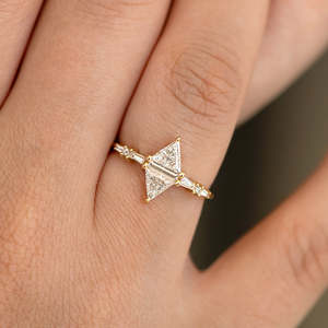 Anillo de Diamantes con Corte Marquesa de Oro de 14K para Mujer, Estilo Clásico, Certificado IGI - Product Image 1