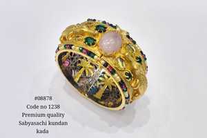 08878 Lapat Kundan Kada Brazalete Abierto con Gemas Multicolores de Latón, Joyería Étnica de Moda para Bodas y Fiestas - Product Image 2