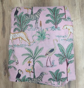 Tela de Algodón Estampada Ecológica al por Mayor, Estilo Floral con Bloques Hechos a Mano, para Confección de Vestidos, Decoración del Hogar, Manualidades y Costura - Product Image 2