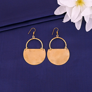 ต่างหูห่วงทองเหลืองชุบทองทรงครึ่งวงกลมแบบทันสมัย ขนาด 70x40 มม. - Product Image 3
