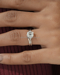 Anillo Moderno de Doble Banda con Moissanita de Corte Esmeralda 2CT, Conjunto de Anillos de Plata 925 Original, Estilo Romántico, Regalo para Novias - Product Image 5