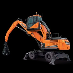 Durable Used 3000kg Crawler Excavator with High Visibility Operator <b>Station</b> and Front Blade for Urban Ground <b>Work</b> - Product Image 3