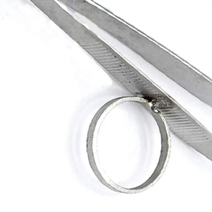 Pinzas Adson de Alta Calidad con Puntas Finas Dentadas, Instrumento Quirúrgico Duradero para Procedimientos Médicos y Dentales - Product Image 4