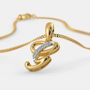 Pendentif en or moderne avec diamant en forme de G pour femmes, bijoux fins et légers pour un usage quotidien et pour les soirées, avec un design élégant et un look haut de gamme - Product Image 4