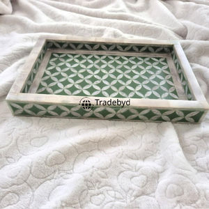 Plateau décoratif de luxe en os incrusté fait main pour table basse par Tradebyd - Product Image 1