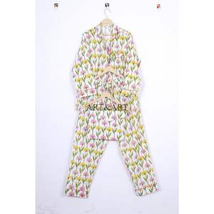 ชุดนอนผ้าฝ้ายลายดอกไม้ดีไซน์ใหม่ขายดีสำหรับฤดูร้อนสำหรับผู้หญิง มีหลายขนาดให้เลือกจากอินเดีย - Product Image 5