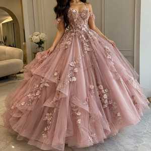 Robe de bal de princesse de luxe rose à paillettes et appliques en cristal, brodée, pour femme, idéale pour Quinceañera et réception de mariage, taille naturelle - Product Image 1