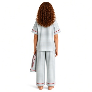 Ensemble de pyjama d'été en tissu tissé à carreaux pour enfants, manches courtes, col Peter Pan, boutons sur le devant, vente en gros - Product Image 6