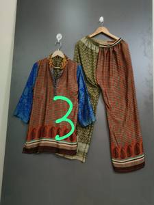 Conjunto de bata de seda y fibra de bambú para mujer con estampado floral, cuello mandarín, manga tres cuartos, ropa informal de otoño. - Product Image 2