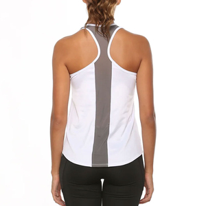 Une usine OEM propose des débardeurs personnalisés pour femmes, vêtements de sport fabriqués au Pakistan pour les importateurs sportifs internationaux. - Product Image 5