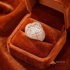 Anillo de Moissanita con Corazón, Chapado en Oro Rosa, con Pavé de Baguettes, Anillo Elegante de Oro Rosa, Joya para Hombre y Mujer, Estilo Americano - Product Image 3