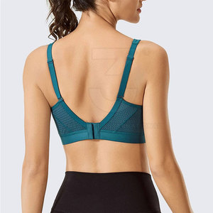 Soutien-gorge de sport respirant à maintien élevé pour femme, fabriqué au Pakistan, avec logo frontal, sans coutures, pour un confort quotidien et l'entraînement - Product Image 2