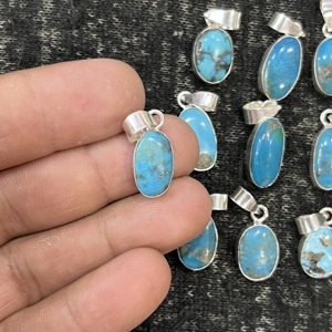 จี้เทอร์ควอยซ์ธรรมชาติทรงรีแบบคาโบชอง งานแฮนด์เมด เครื่องประดับพลอยขายส่ง สร้อยคอคริสตัลบำบัด ของที่ระลึกนำโชค - Product Image 5