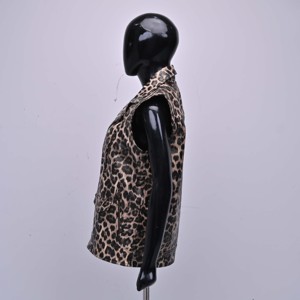 Chaleco de cuero genuino con estampado de leopardo para mujer, precio mayorista económico, con cierre de cremallera, cuello con muescas, ropa exterior con logotipo personalizado - Product Image 4