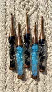 Handmade Resin Crochet <b>Hook</b>, Ergonomic Crochet <b>Hooks</b>, Blue & Black Artisan Needles - Product Image 3