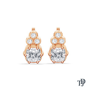 Boucles d'oreilles pendantes en or 18 carats avec diamant de laboratoire taille coussin à six griffes et ensemble trio - Product Image 3