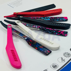 Juego de Navajas de Barbero Plegables de Acero Inoxidable con Mangos de Plástico con Diseño de Color para un Aseo Profesional - Product Image 5