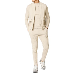Ensemble de survêtement sportif personnalisé de qualité supérieure pour hommes, veste sans manches, ensemble de survêtement décontracté pour hommes, ensemble trois pièces - Product Image 4