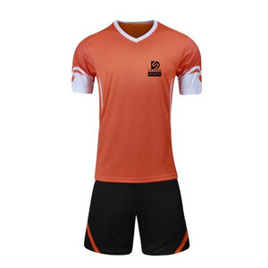 Nuevo Uniforme de Fútbol Más Vendido - Alta Calidad, 100% Poliéster, Ecológico, Transpirable, Colores Personalizados, Servicio OEM - Product Image 1