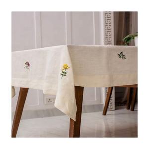 Haute qualité demi-blanc rectangulaire bougie lumière pur coton tissu léger tailles personnalisées promotionnel gland couverture de Table - Product Image 3