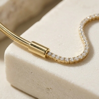 Collier ras du cou tendance à motif vague flottante, brin ondulé asymétrique, diamant de laboratoire scintillant taille brillant tennis, Or jaune 10K