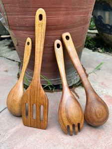 Cuillères en bois en gros, conception personnalisée, ustensiles de cuisine en bois d'acacia, service OEM - Product Image 3