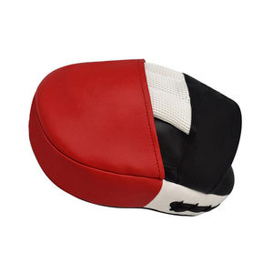 Guantes de boxeo ligeros de alta calidad para entrenamiento, diseño profesional, material sólido. - Product Image 3