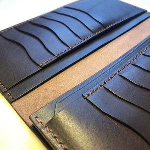 Colección Slim 100% Cartera larga de cuero de vaca para tarjetas y efectivo Estilo vintage con cierre abierto - Product Image 4