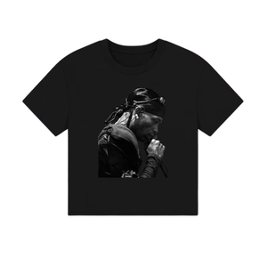 T-shirt noir à manches courtes et col rond pour homme avec motif de lettres dessinées à la main imprimé au dos, style streetwear, coupe classique, tricot jersey - Product Image 1