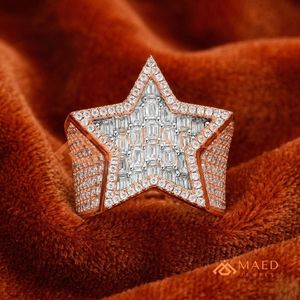 Bague étoile Iced Out pour homme, plaqué or rose 18 carats, avec diamant Moissanite VVS, style Hip Hop, coupe baguette, étoile à cinq branches, bague statement - Product Image 1