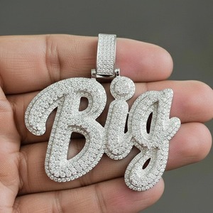 Collar con Colgante de Perla de Agua Dulce y Moissanita para Hombre, con Nombre Personalizado, Plata de Ley 925, Engaste de Tarjeta |   KRISHNAM JEWELS Iced - Product Image 1