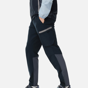 Custom Plaid Winter Windbreaker Tracksuit Set for Men Lightweight Waterproof Jacket and Pants for Outdoor Use - Product Image 5