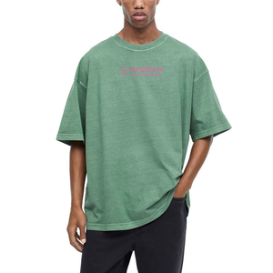 Camiseta de algodón verde oversize para hombre, con lavado ácido frontal, cuello redondo, manga corta, ajuste tipo jersey, hombros caídos, peso pesado - Product Image 1